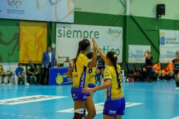 El Rocasa supera al Mecalia en un último minuto de infarto (27-26) (Foto TA)